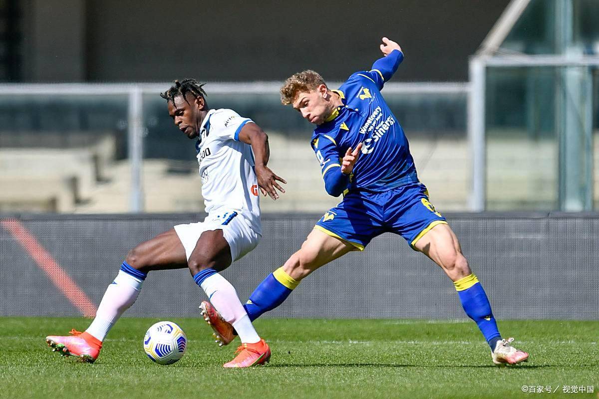 开云官方首页-费耶诺德迎意甲关键赛，冲刺阶段内部沟通，媒体盛赞，身体对抗强度拉满(绿茵信仰诺伊尔)